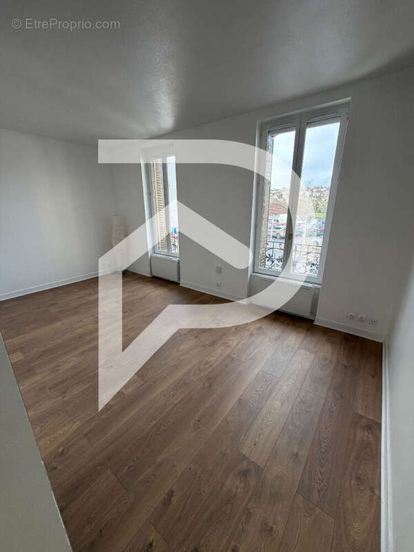 Maison à VIRY-CHATILLON