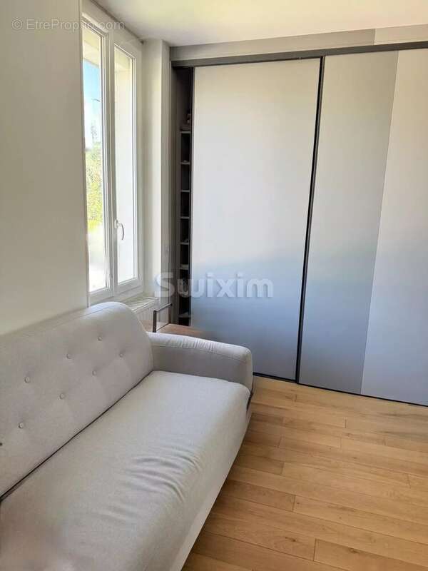 Maison à MONTELIMAR