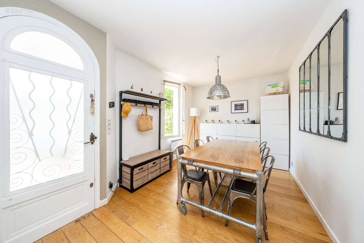 Maison à LE CANNET