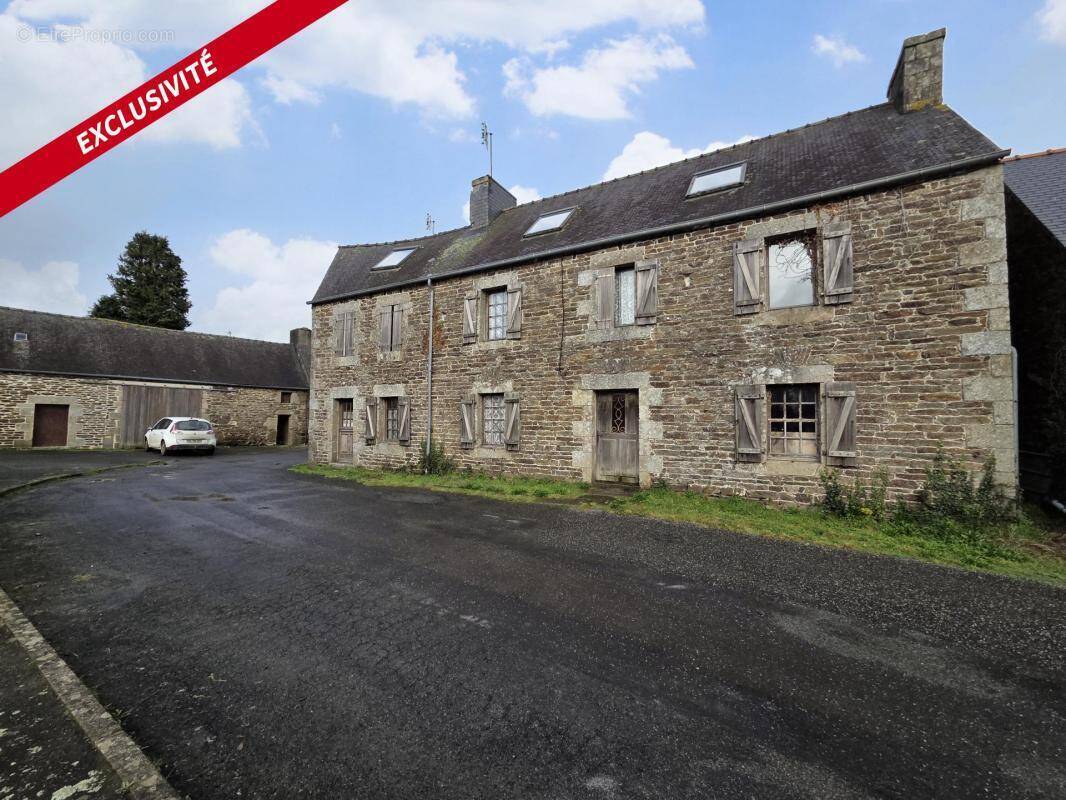 Maison à PONT-MELVEZ