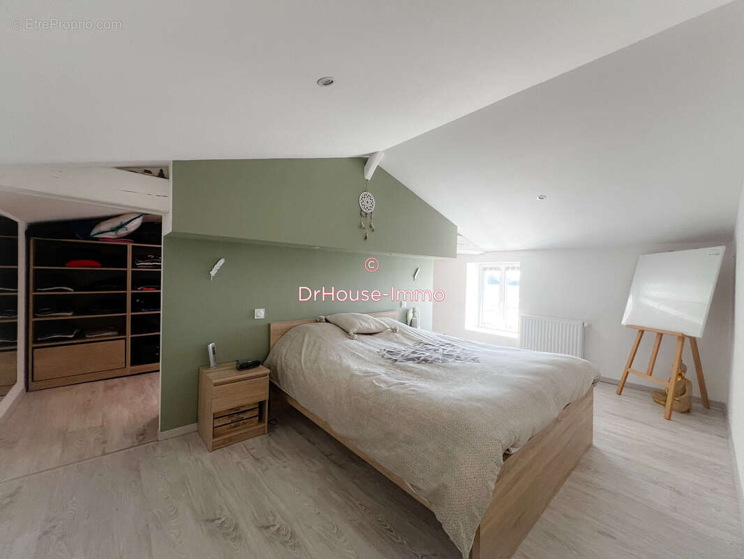 Maison 223 m² à Lucon  - photo 11