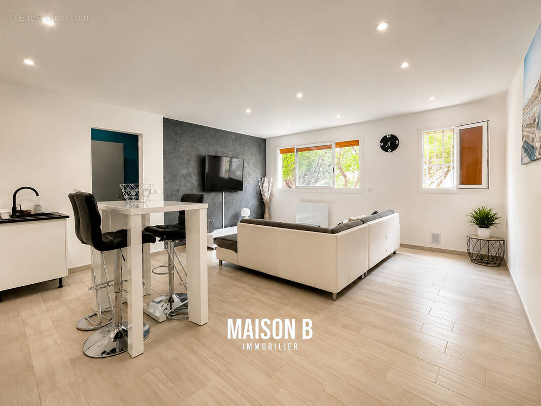 Appartement à MARSEILLE-8E