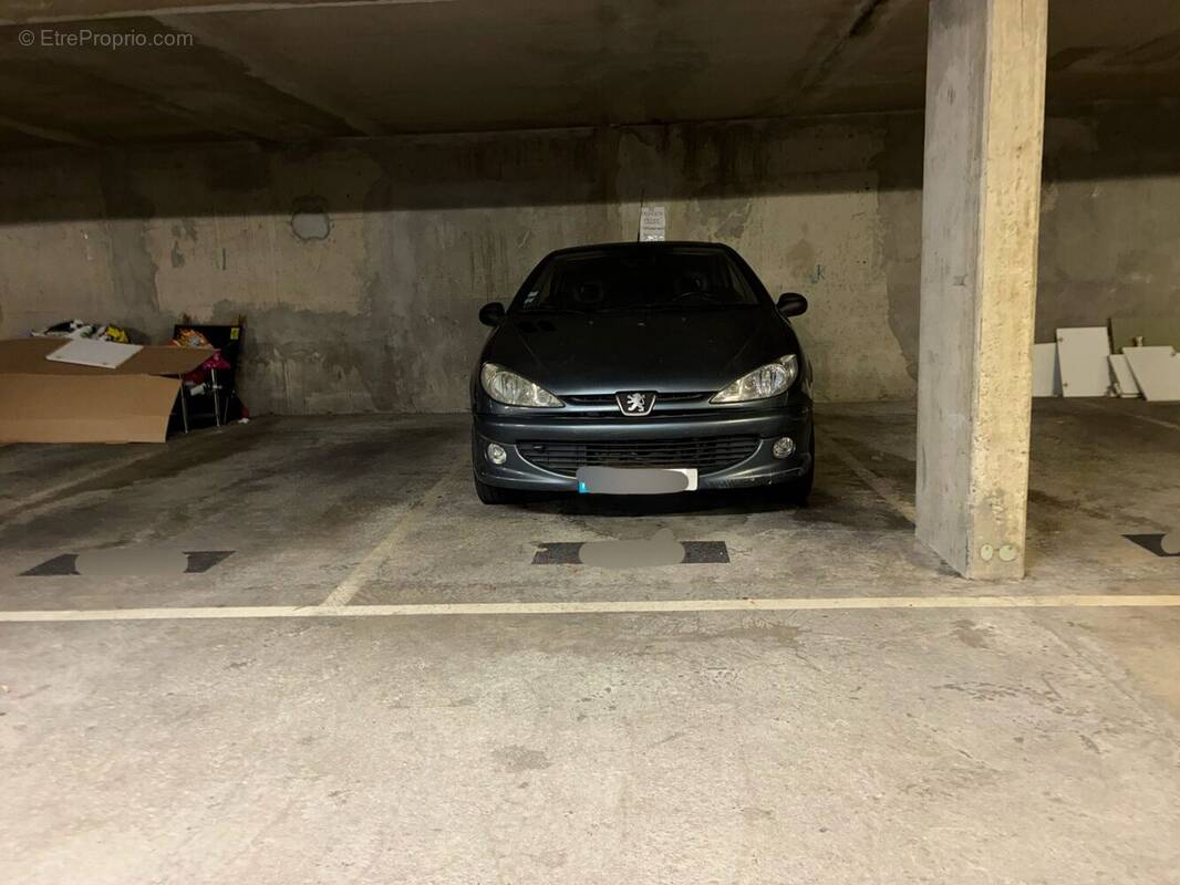 Parking à LEVALLOIS-PERRET