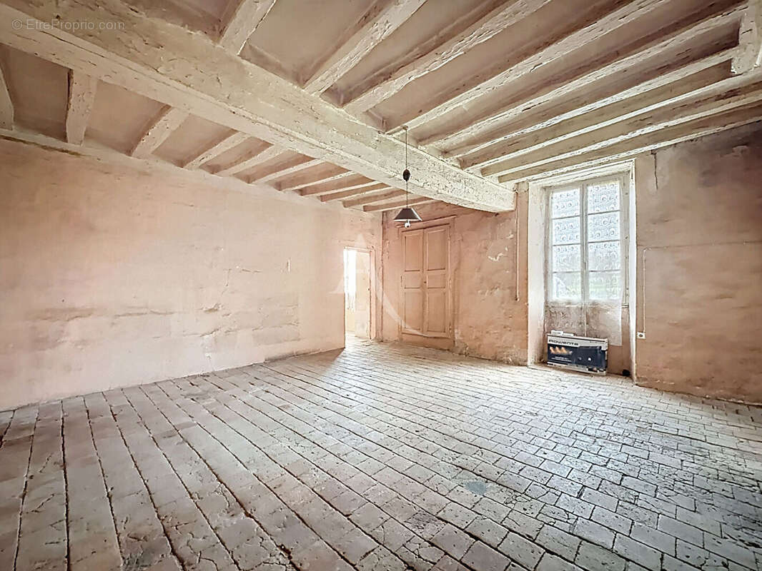 Maison à BLAISON-GOHIER