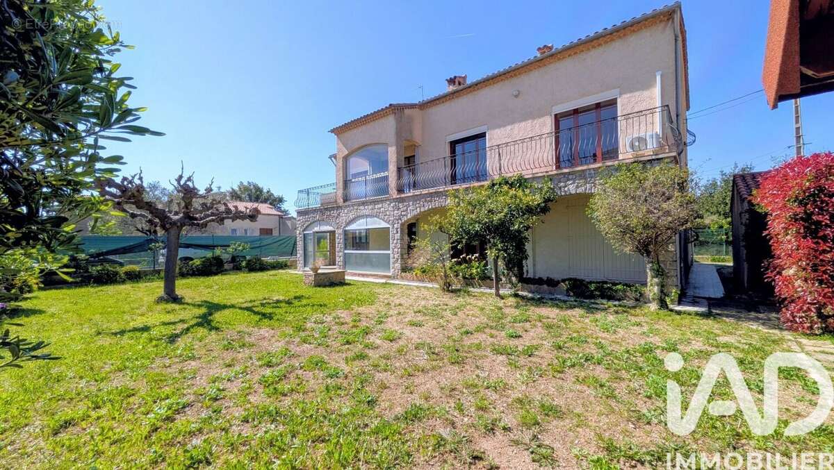 Photo 2 - Maison à LA CRAU