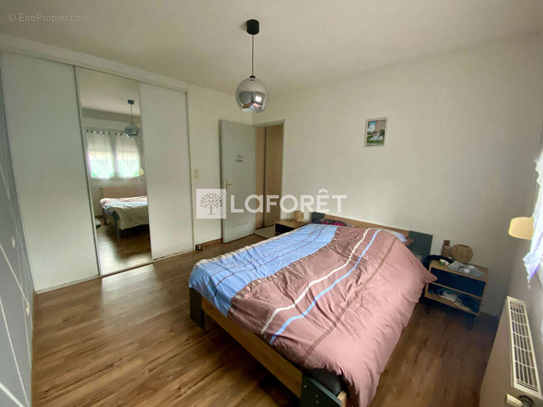 Maison à SAINT-JEAN-DU-FALGA