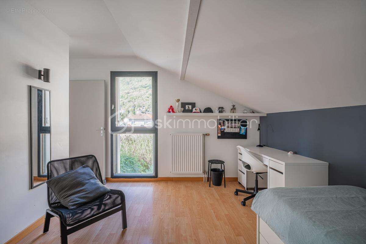 Appartement à CLAIX