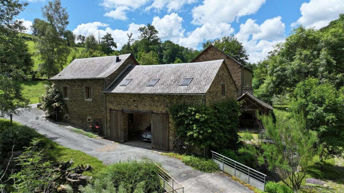 Maison à SALMIECH