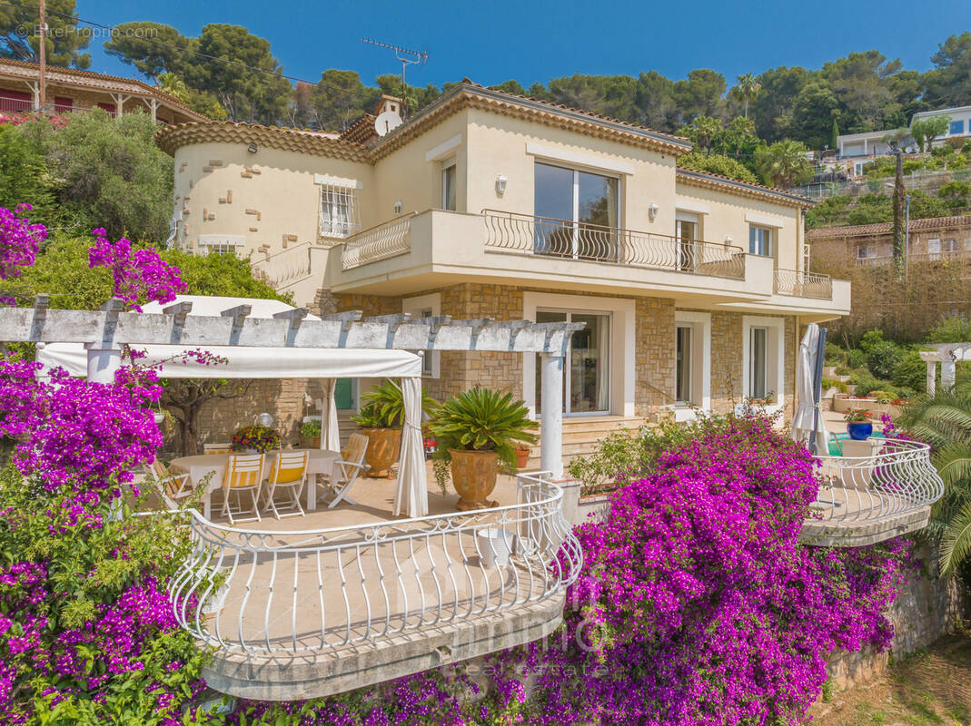 Maison à VALLAURIS