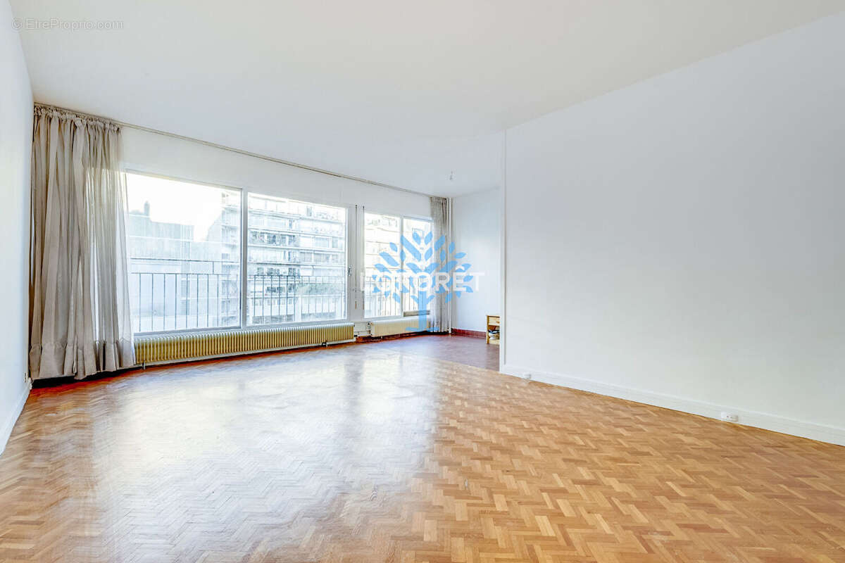 Appartement à PARIS-11E