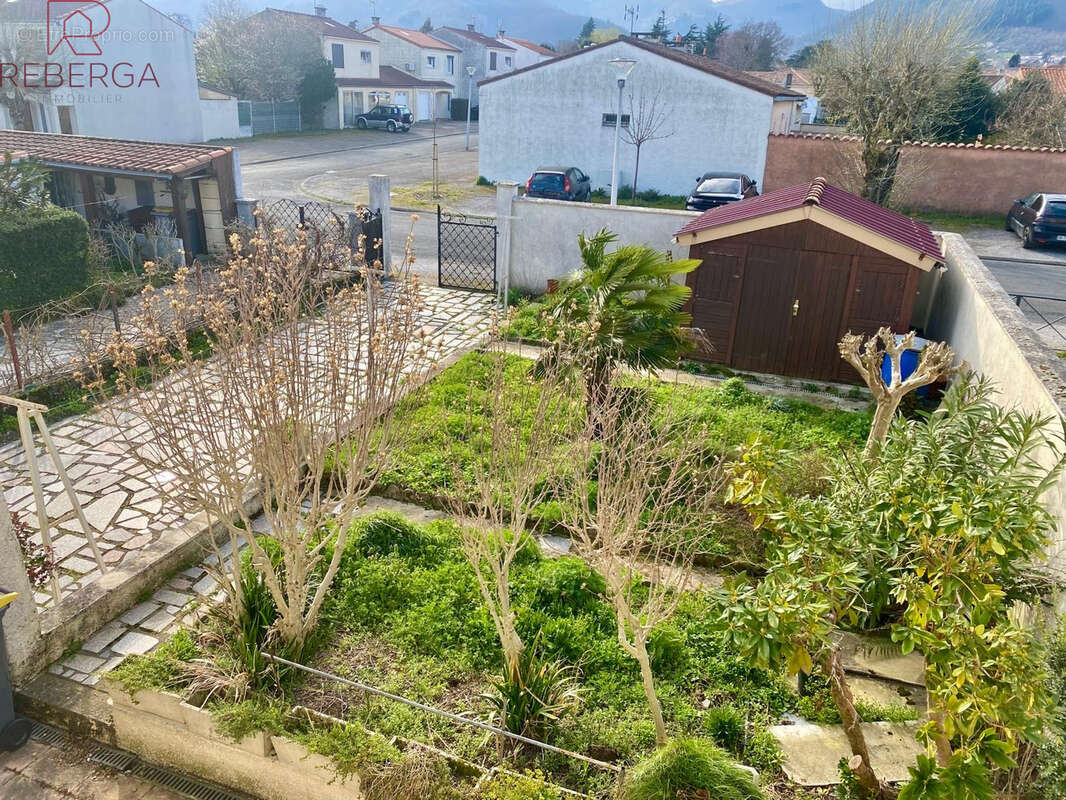 Maison à AUSSILLON