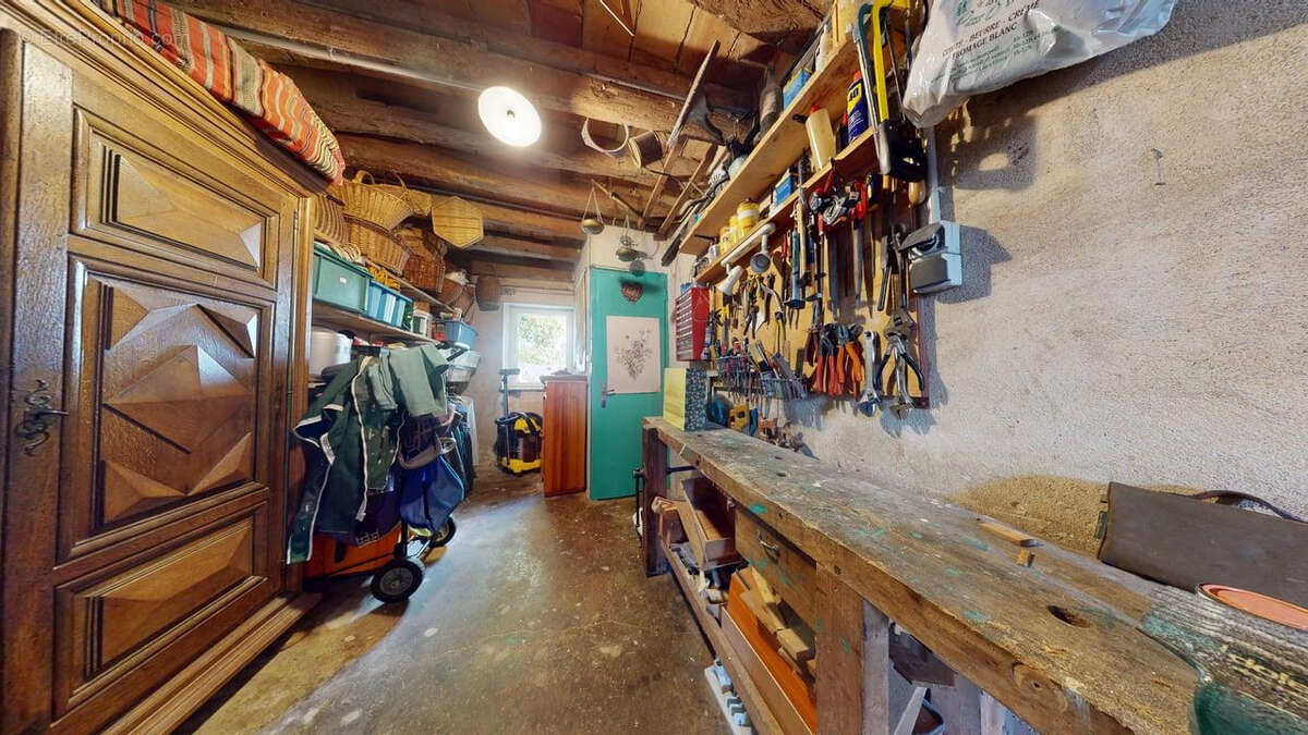 Maison à LONGWY-SUR-LE-DOUBS