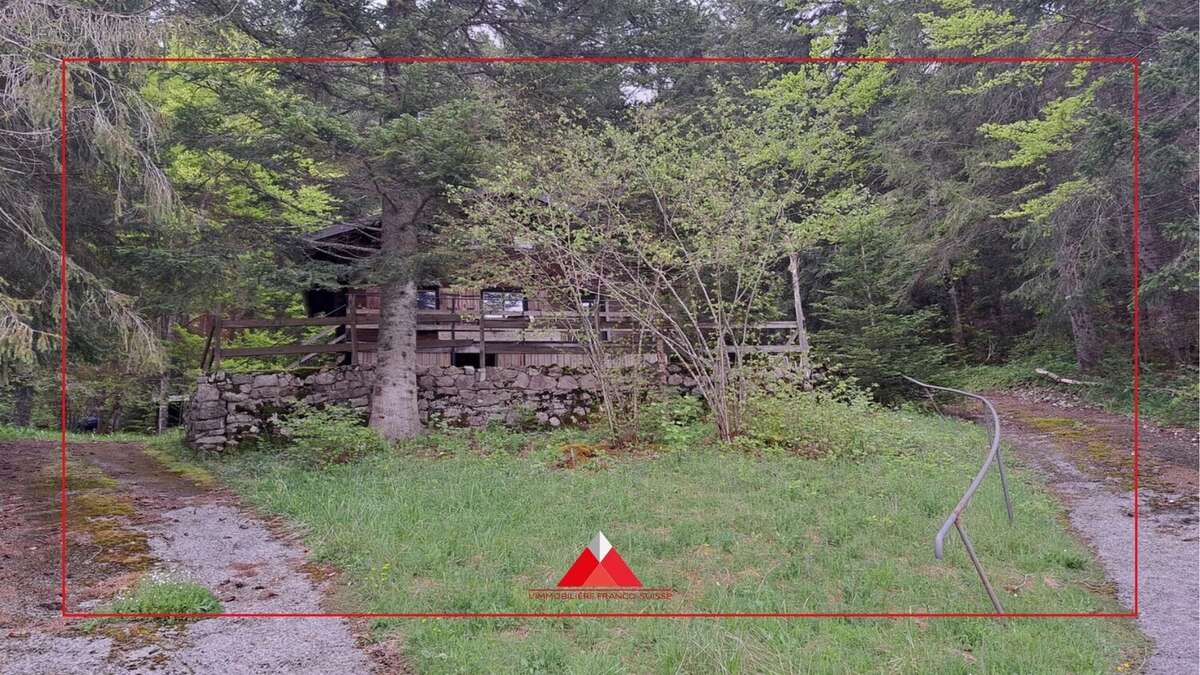 Cabane de Chasseur  sur la commune Mouthe - photo 2