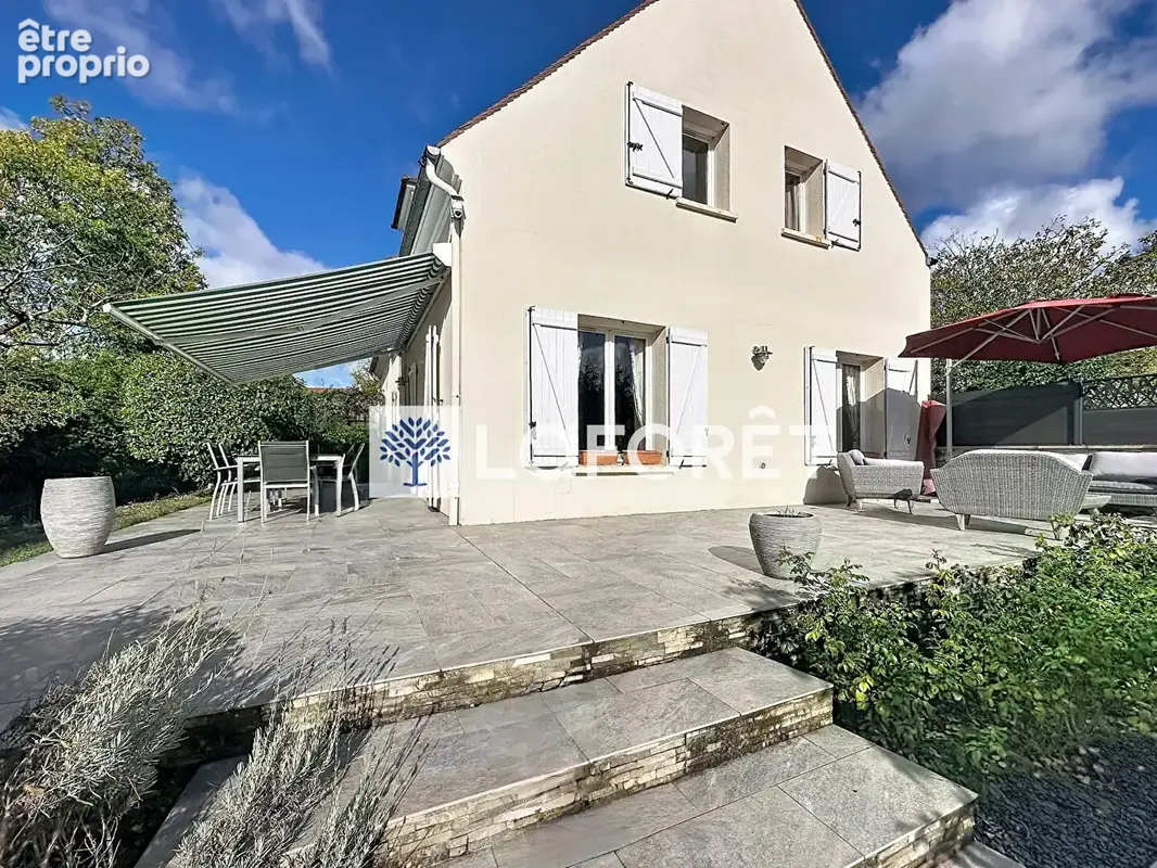 Maison à SAINT-NOM-LA-BRETECHE