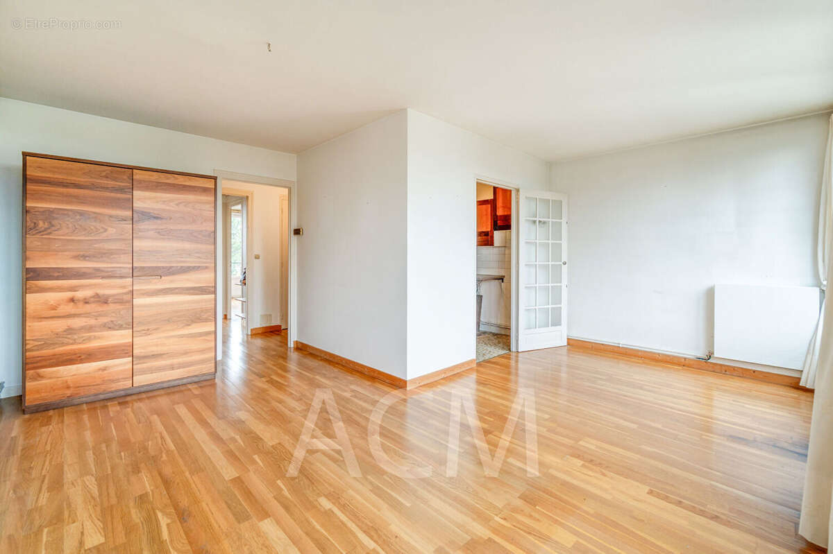 Appartement à MAISONS-LAFFITTE