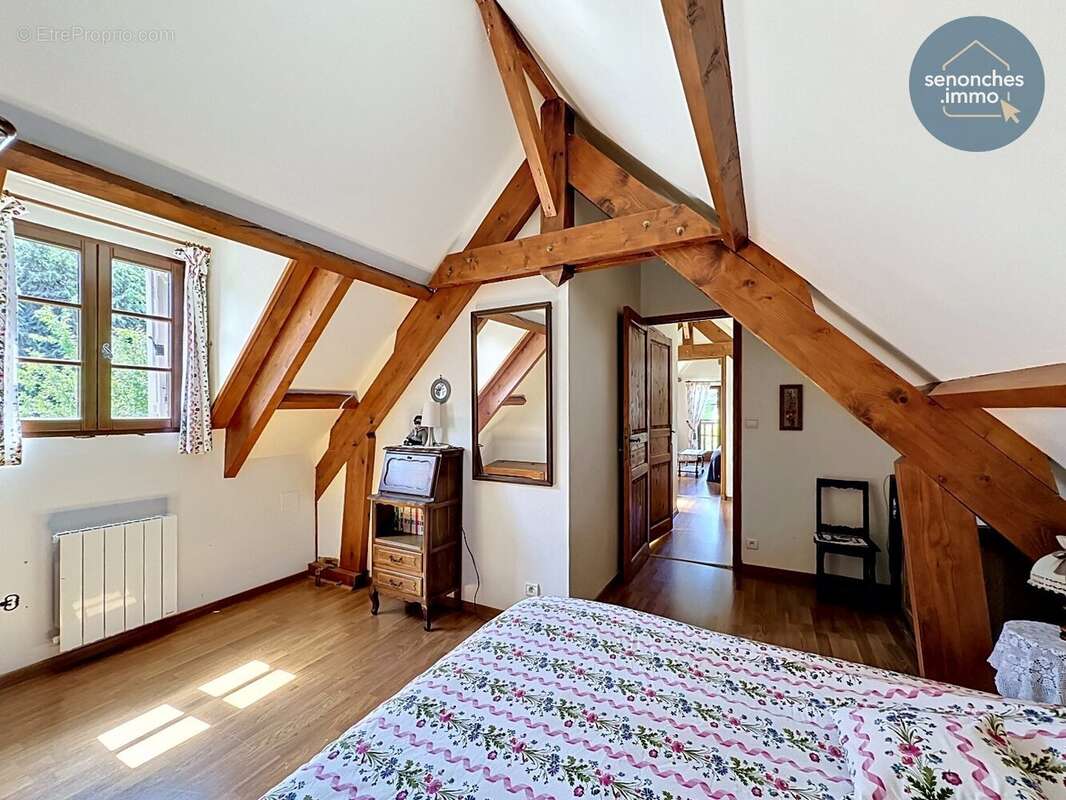 Maison à FAVIERES