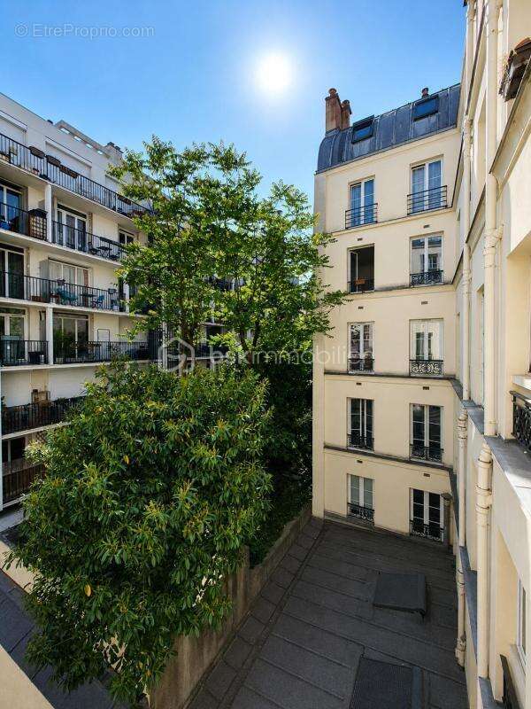 Appartement à PARIS-11E
