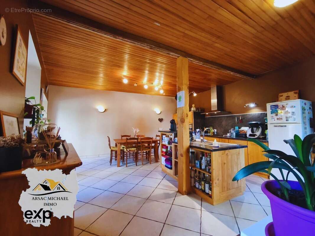Maison à PRADELLES