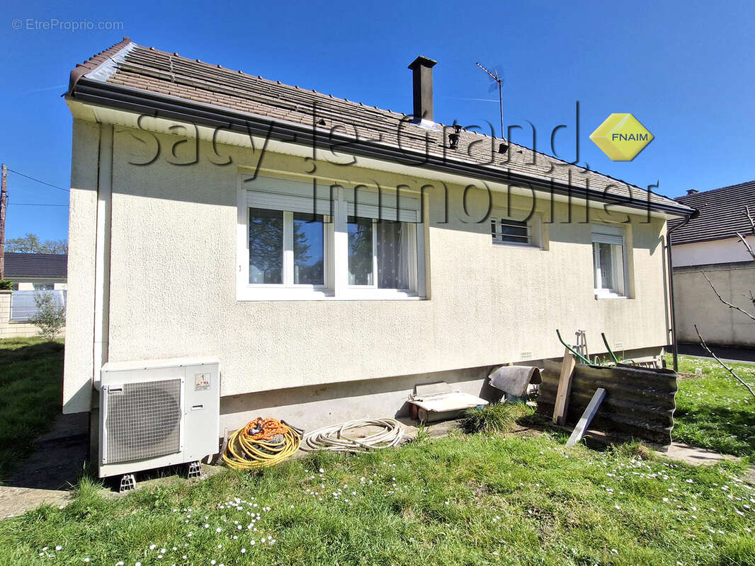 Maison à VERNEUIL-EN-HALATTE