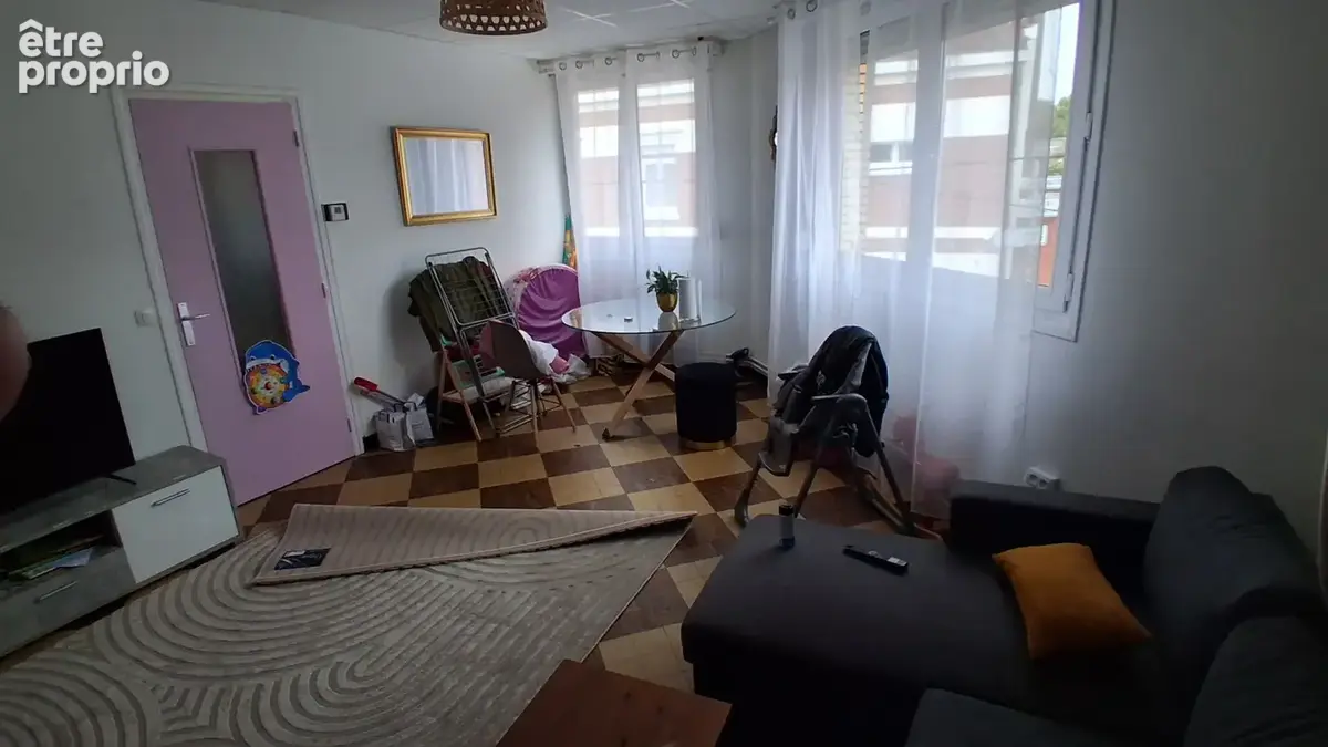 ENSEMBLE IMMOBILIER ( Local commercial + maison + appartement + garage ) - photo 5