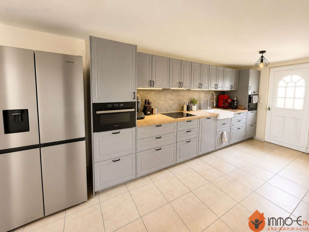 Maison 116 m² à Quincy-Voisins  - photo 5