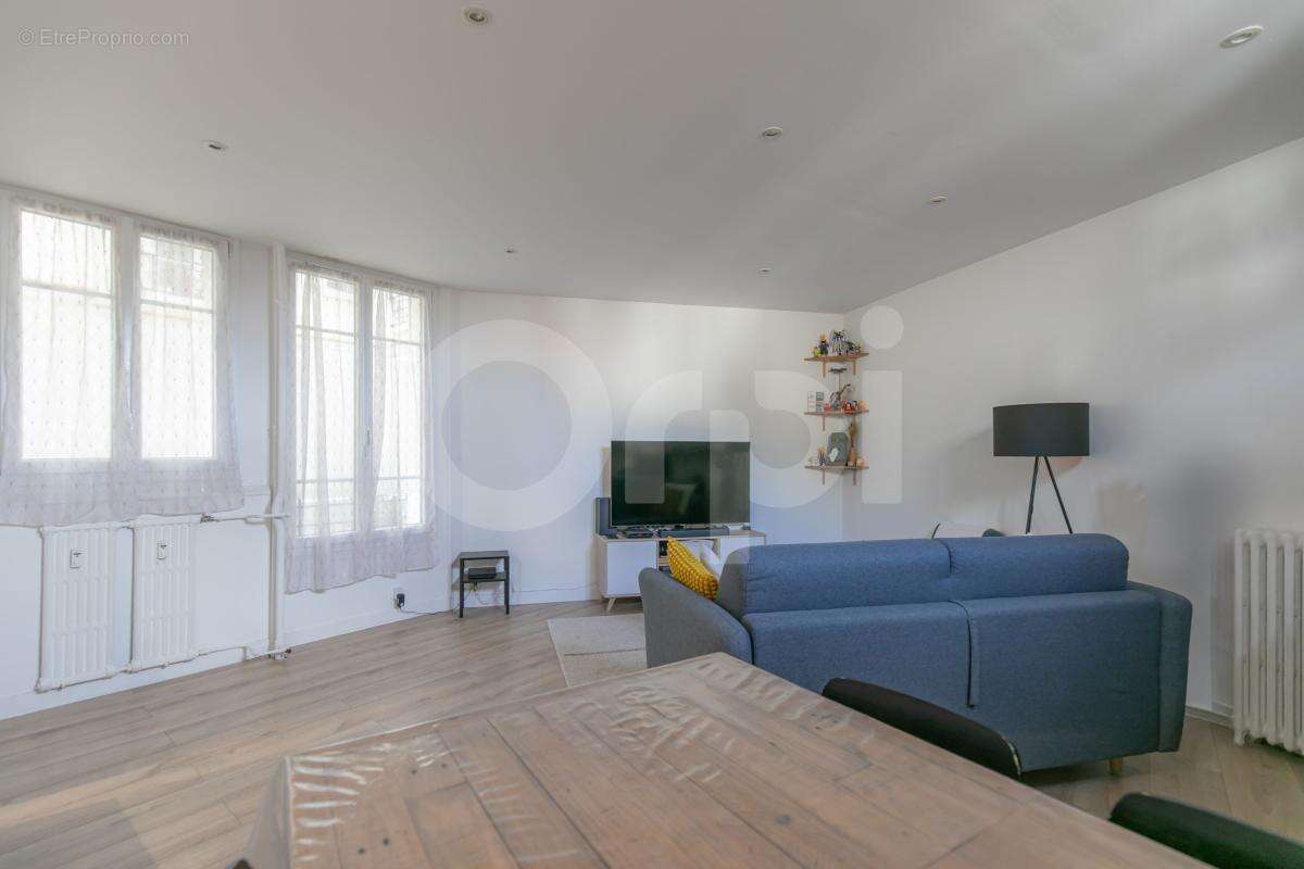 Appartement à NOGENT-SUR-MARNE