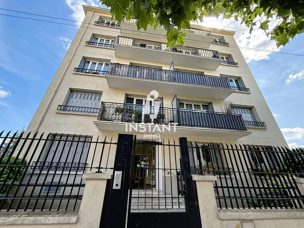 Appartement à LE PERREUX-SUR-MARNE