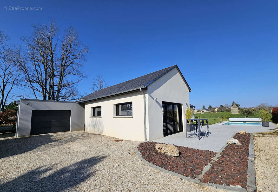Maison à VALADY