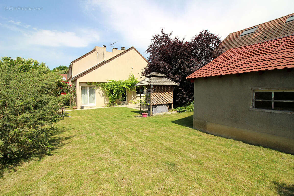 Maison à SAINT-PRIX