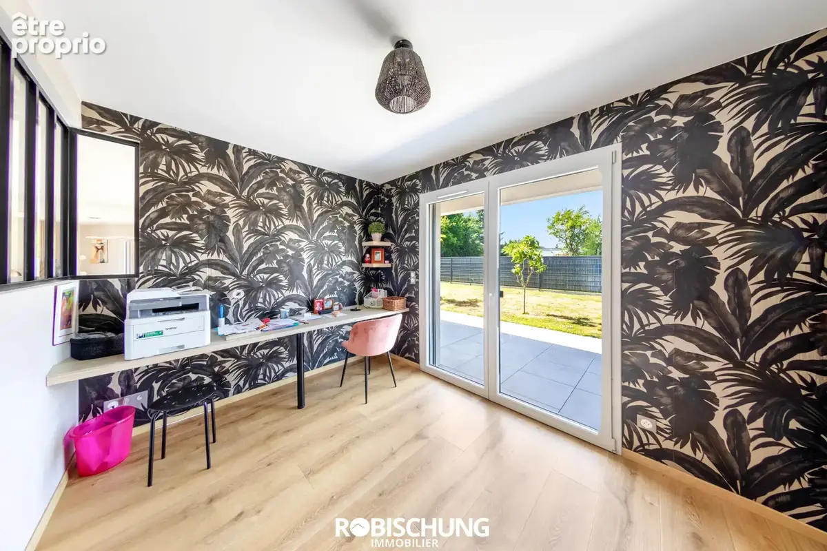 CARSPACH : Maison avec piscine rare sur le marché : coup de coeur assuré ! - photo 7