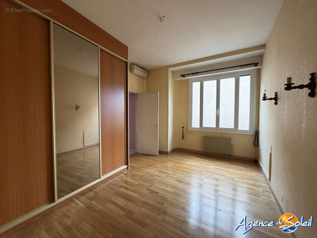 Appartement à LEZIGNAN-CORBIERES