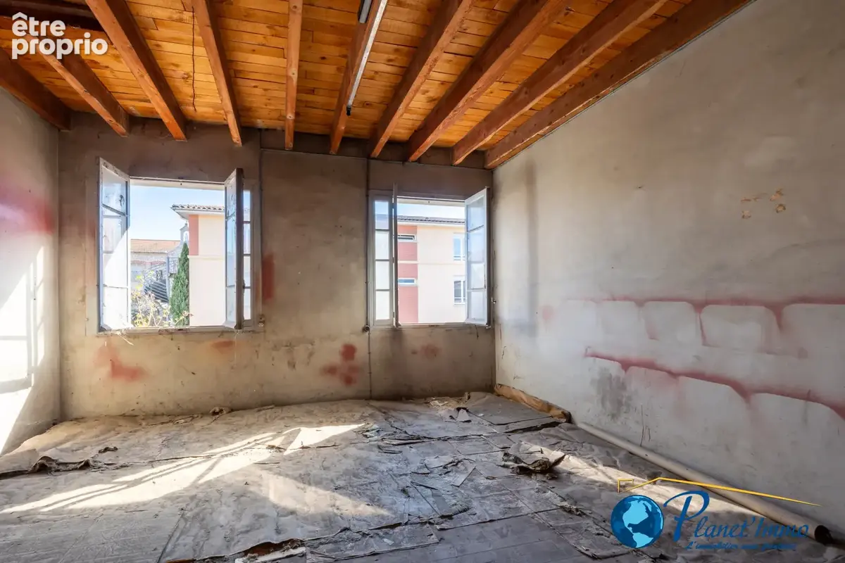 Sury le Comtal. Appartement Plateau de 122 m2 - photo 3