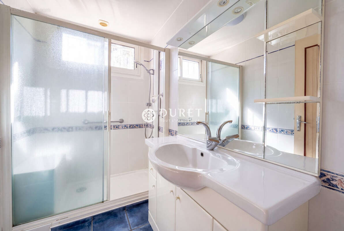 Maison 86 m² à Challans  - photo 8