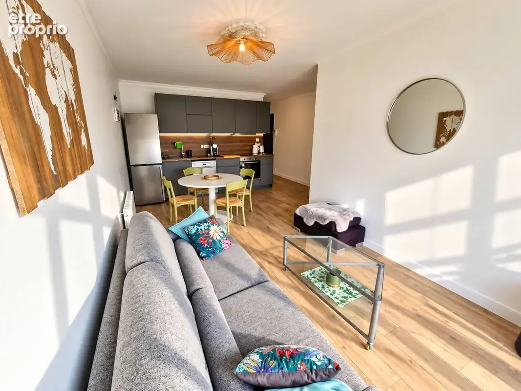Appartement T4 entièrement Rénové avec une terrasse de 30 m² - photo 7