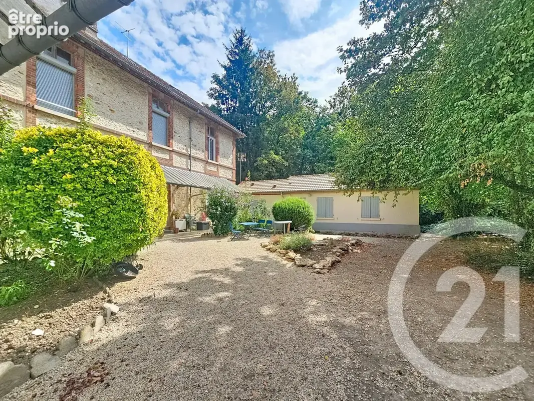 Appartement 29 m² à La Ferte-Gaucher  - photo 5