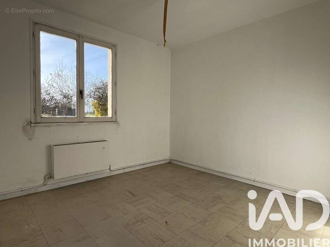 Maison 99 m² à Le Girouard  - photo 8