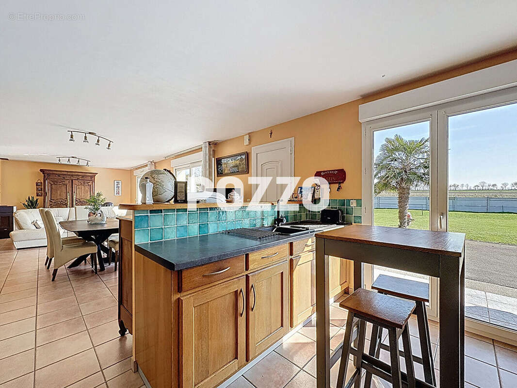 Maison à LINGREVILLE