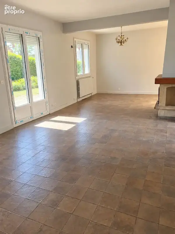 MANTES LA VILLE Maison 6 pièces plus combles sur terrain de 417 m² - photo 3