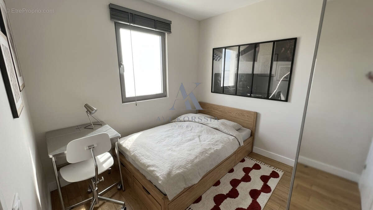 Lyon 8e   T2 Plateau brut 23 m2 à rénover - photo 2