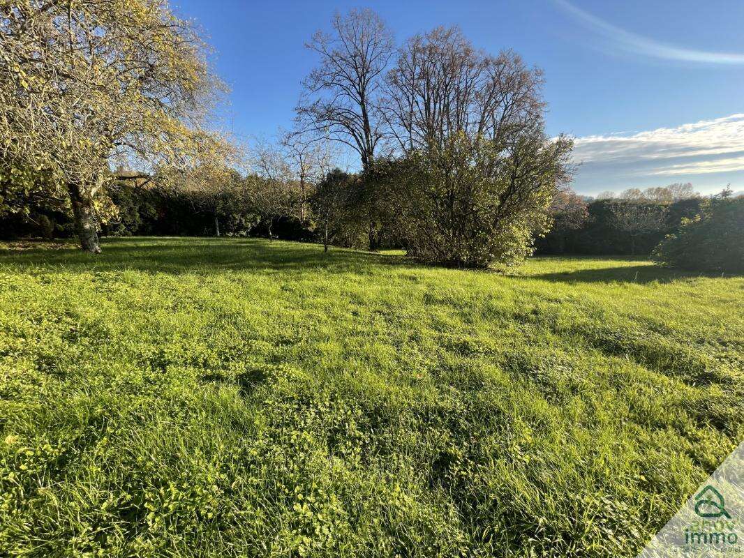 Maison à VILLEBOIS-LAVALETTE