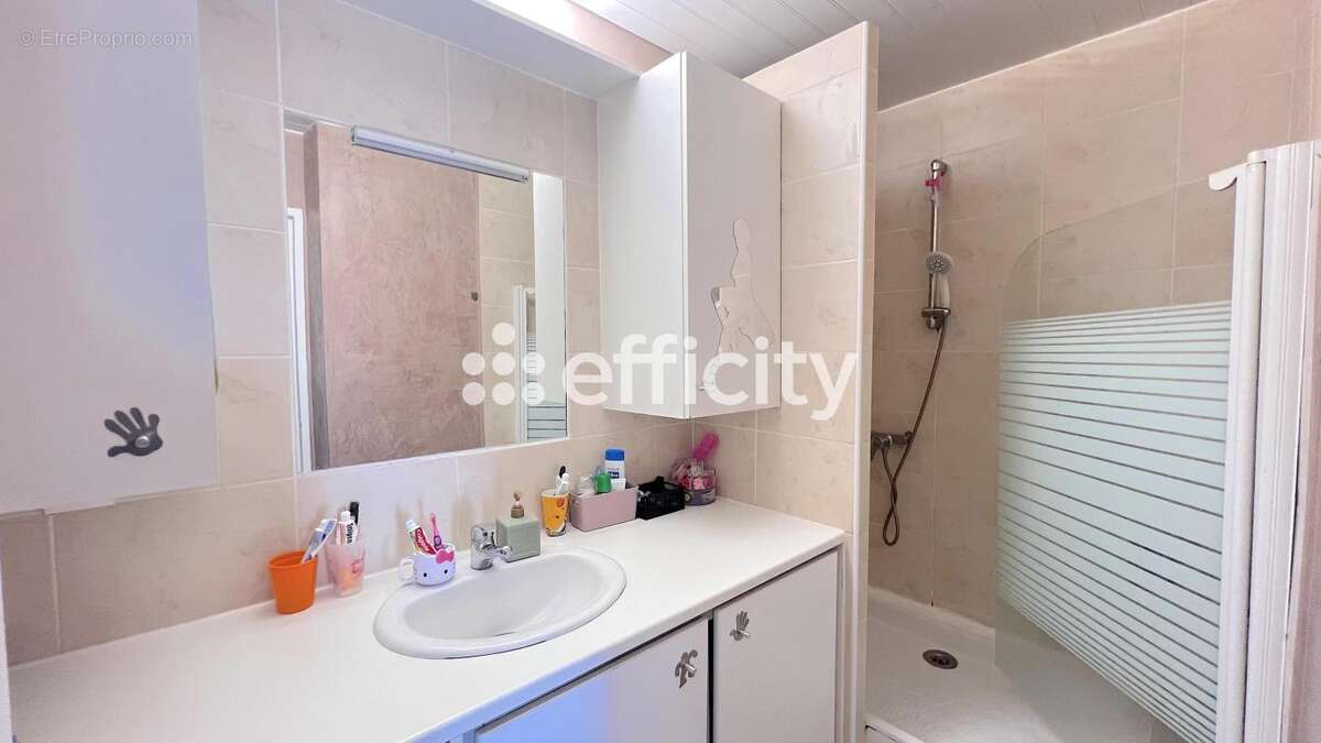Appartement à MARSEILLE-14E