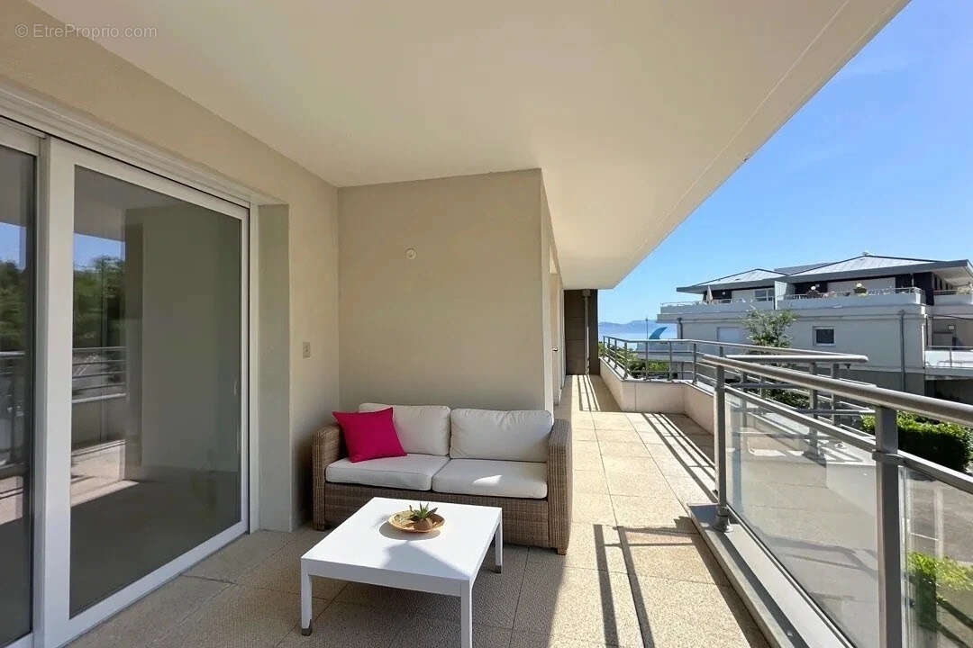 Appartement à EVIAN-LES-BAINS