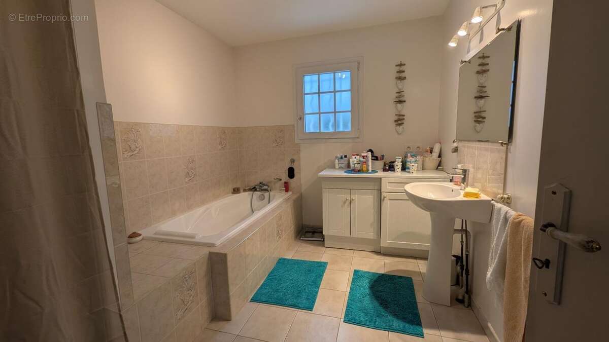 Maison à SAINT-VIVIEN