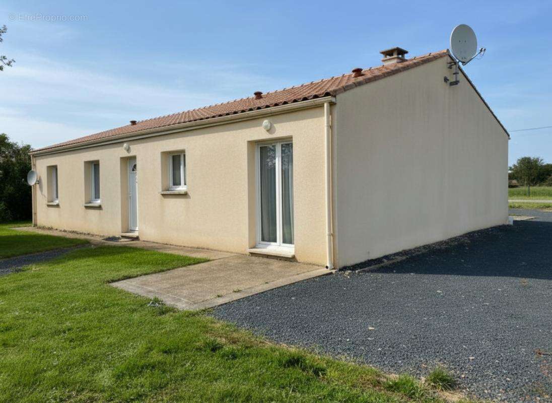 EXCLUSIVITE Maison à 5 minutes de PONS 5 pièces 118 m2  de plain pied avec grand garage - photo 14
