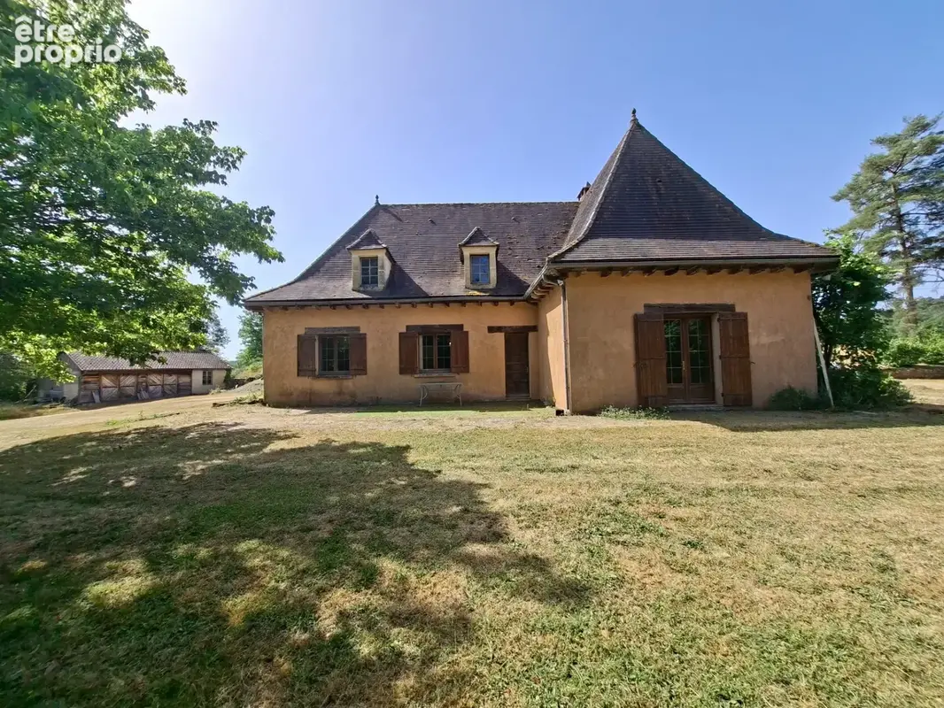 Maison à SAINT-FELIX-DE-REILLAC-ET-MORTEMART