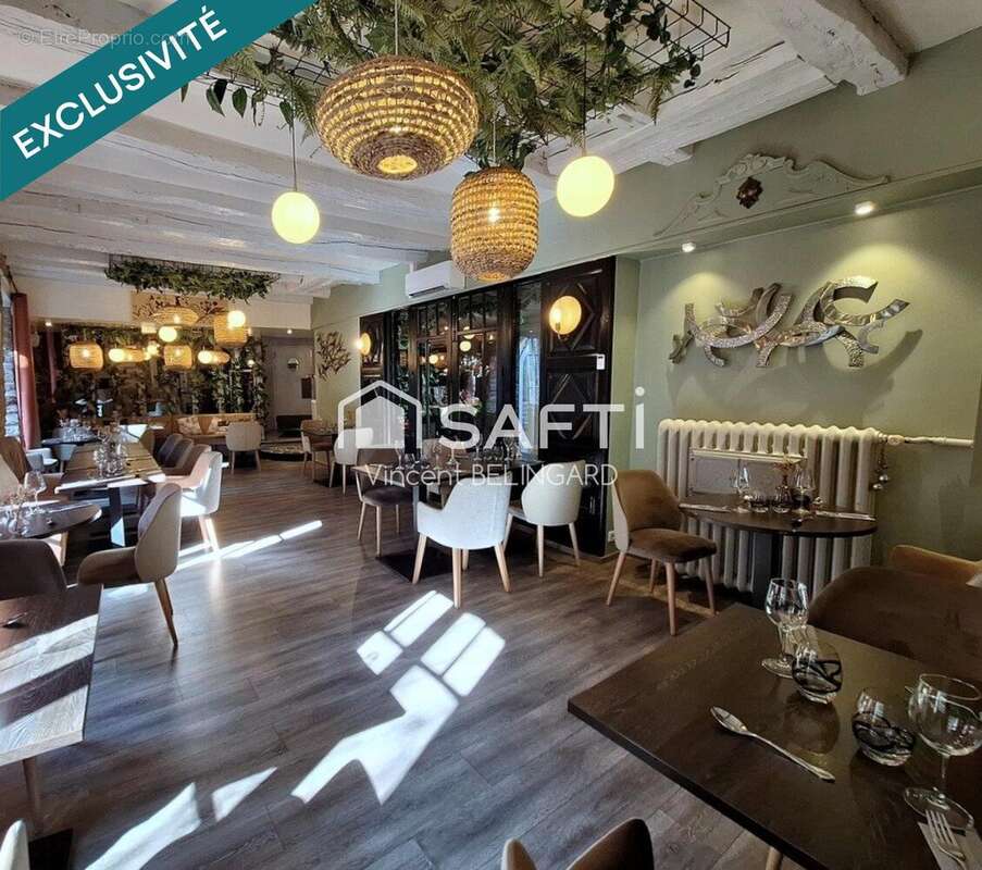 Photo 6 - Commerce à UZERCHE