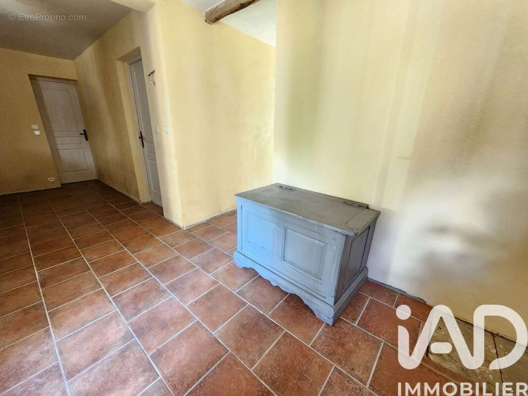 Maison 99 m² à Nogent-En-Othe  - photo 9