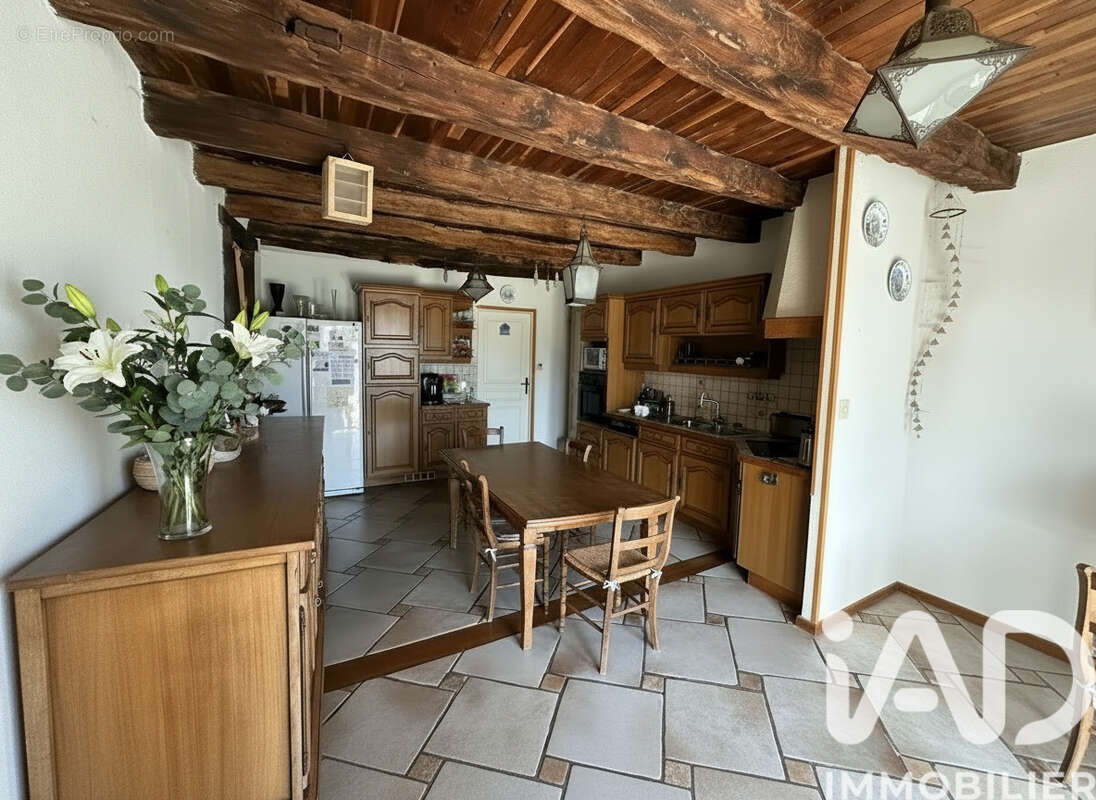 Photo 4 - Maison à SAINT-ETIENNE-DU-BOIS