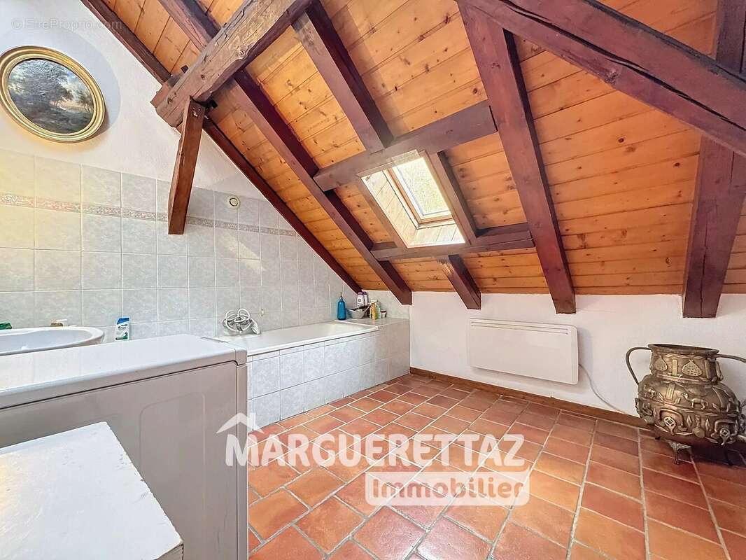 Appartement à TANINGES