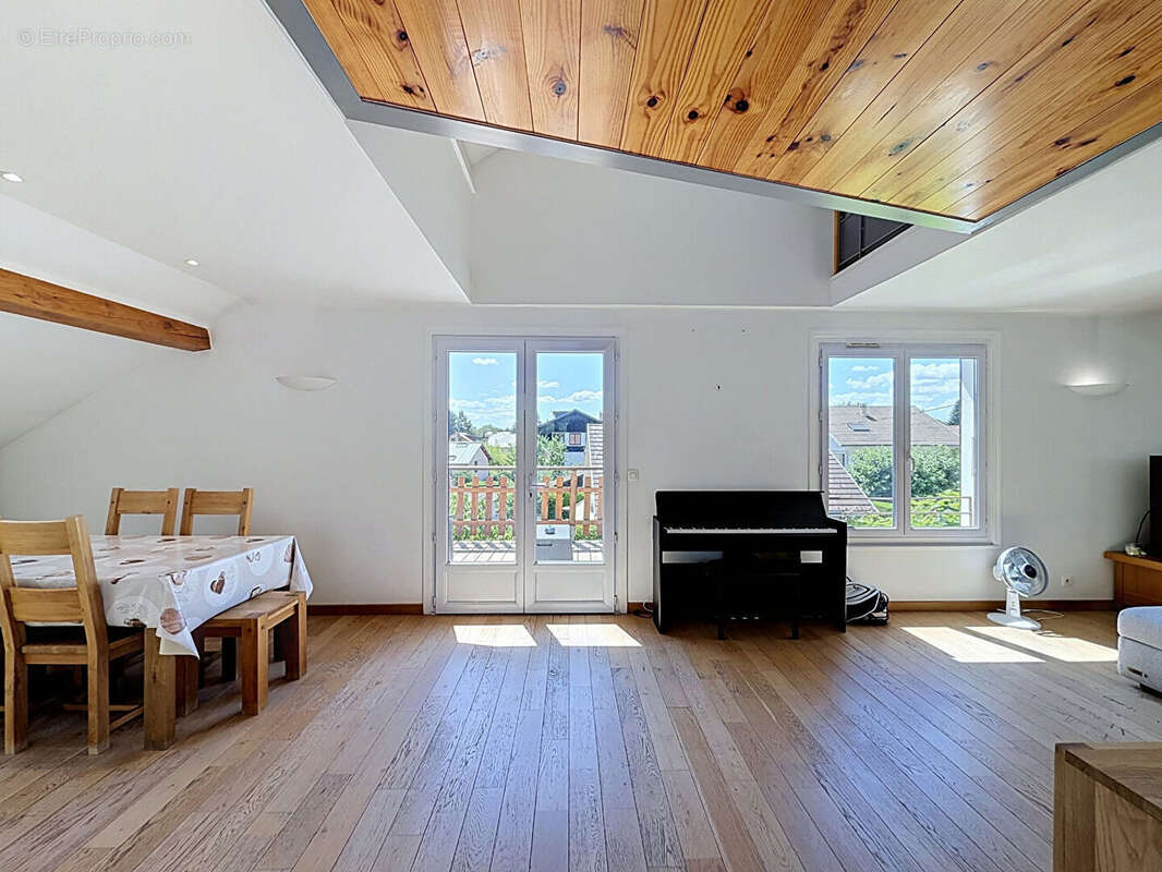 Appartement à ANNECY-LE-VIEUX